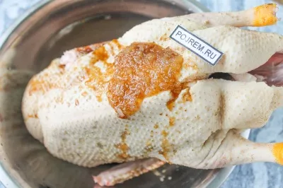 Duck în gaura din cuptor - un pas cu pas reteta pentru modul de a găti cu fotografii