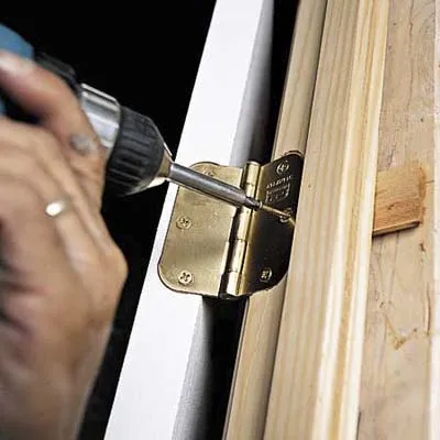 Instalarea balamale pe usi de interior tipuri de materiale și alegerea instrumentelor, marcare, instrucțiuni