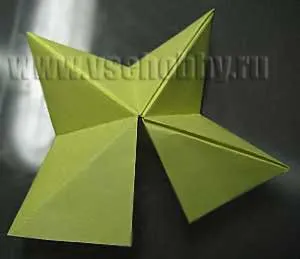 origami Asterisk cu mâinile lor