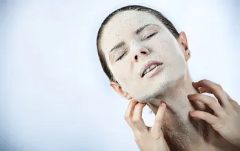 Caracteristici uleioase ale pielii, de îngrijire (dimineața, după-amiază, de zi cu zi), de curățare (măști, tufarisuri, cojile (dimineața) Caracteristici uleioase ale pielii, de îngrijire (dimineața, după-amiază, de zi cu zi), de curățare (măști, exfoliante, cojile