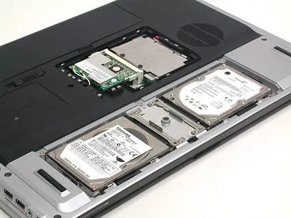 Condu 2 într-un laptop ca și în cazul în care un disc în laptop nu este suficientă (unitate) 2 Drive pe laptop ca și în cazul în care un disc în laptop-ul nu este suficient