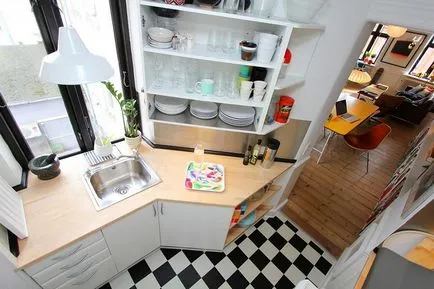 30 exemple de succes de rezolvare a problemelor din interiorul o mică bucătărie