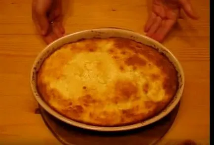 Rețete 5 quiche brânză în cuptor (cu imagini) (crustă groasă dens) 5 Rețete de brânză caserolă în cuptor (cu fotografii)