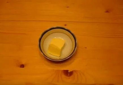 Rețete 5 quiche brânză în cuptor (cu imagini) (crustă groasă dens) 5 Rețete de brânză caserolă în cuptor (cu fotografii)
