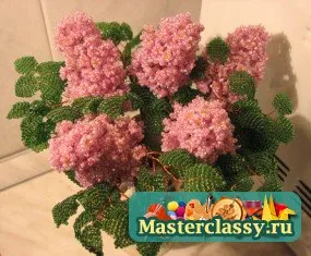 Aplicarea de hârtie colorată - un buchet de liliac pentru mama