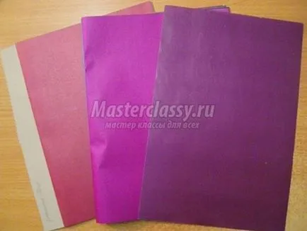 Aplicarea de hârtie colorată - un buchet de liliac pentru mama