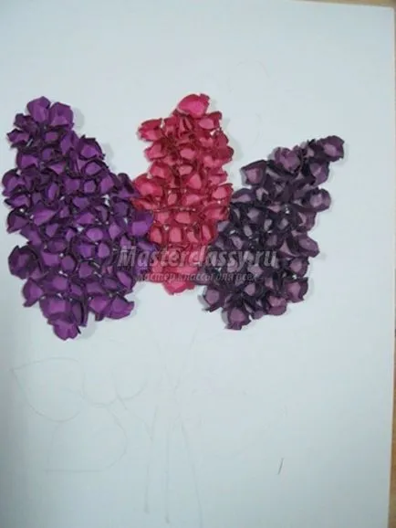 Aplicarea de hârtie colorată - un buchet de liliac pentru mama