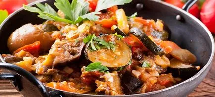 Vinete compot cu rosii - retete cu usturoi, smantana, piper si carne (usturoi) Vinete compot cu rosii - retete cu usturoi, smantana, piper si carne