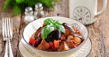 Vinete compot cu rosii - retete cu usturoi, smantana, piper si carne (usturoi) Vinete compot cu rosii - retete cu usturoi, smantana, piper si carne
