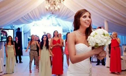 Aruncarea buchetului acolo o alternativă