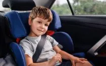 Booster la ce vârstă în conformitate cu normele de trafic reguli 2015- 2016, anul de reguli de transport pentru copii