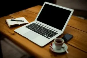 Laveta ecranul laptop-ului la domiciliu (curățat) Laveta ecranul laptop-ului la domiciliu