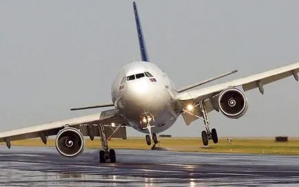 Ce un om se simte atunci când avionul cade ce se întâmplă cu oamenii în toamna, atunci când (omul) Ce un om se simte atunci când un plan care cade se întâmplă oamenilor în toamna, în timpul