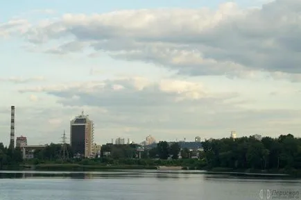 Care este lungimea focală a obiectivului, periscopul