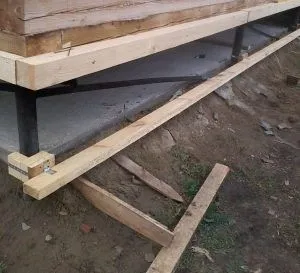 Cap-l pentru ce și de ce ai nevoie aspectul (lemn cofraje metalice) Cap-l, în ce scop și de ce avem nevoie de cât pare
