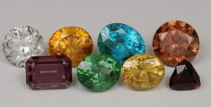 Zircon - este o caracteristică a utilizării pietrei (piatra) Zircon - este o caracteristică a utilizării pietrei