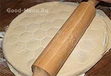 ravioli de casă, aluatul pentru coltunasi - reteta cu pas cu pas fotografii