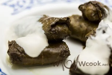 Dolma în frunze de struguri, cu un pas cu fotografii de rețete pas (feluri de mâncare principale) Dolma în frunze de struguri, cu un pas cu pas reteta fotografii