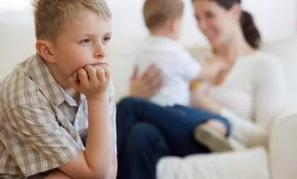 Doi copii cum să facă față, mama iubitoare
