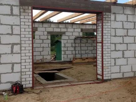 Usi de garaj cu fabricarea lor mâini și de instalare