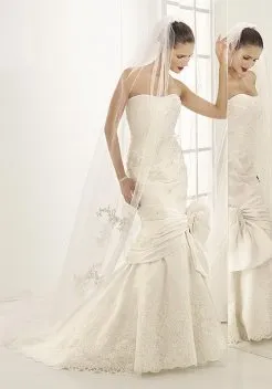 Capul-rochie de mireasa, nunta