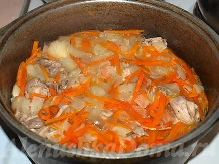Gătit pilaf la reteta de pui acasă cu o fotografie
