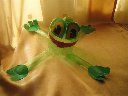 ornamente jucării cu mâinile lor, afară din sticle de plastic (lor) ornamente jucării cu mâinile lor din sticle de plastic