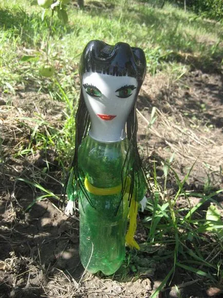 ornamente jucării cu mâinile lor, afară din sticle de plastic (decorare) ornamente jucării cu mâinile lor din sticle de plastic