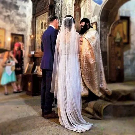 Interesant pălării mireasa - tendințele modei acestui an (moda) pălării interesante mireasa - tendintele modei in acest an,