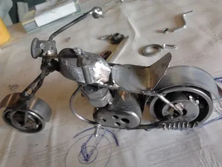 Povestea unei motociclete sau un cadou unei persoane dragi propriile sale mâini
