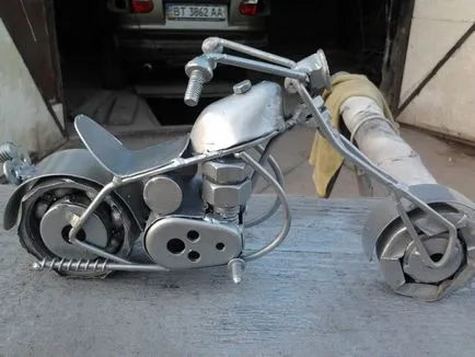 Povestea unei motociclete sau un cadou unei persoane dragi propriile sale mâini