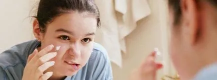 Cum sa scapi de cosuri pe fata adolescent la domiciliu