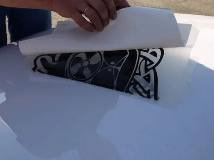 Cum pentru a lipi un autocolant pe masina manual detaliat (stick de autocolant auto) Cum pentru a lipi un autocolant pe instrucțiunile auto detaliate