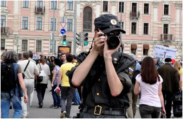 Cum de a comunica cu poliția, să nu facă probleme
