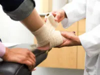 Pe măsură ce tratamentul se întinde este efectuat ligamente și remedii populare