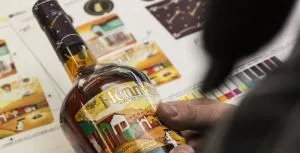 Cum se distinge fals XO Hennessy (Hennessy) Cum de a distinge un fals XO Hennessy