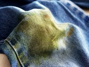 Cum să se spele blugi cu pete de iarbă decât să aducă (ca să se spele pata blugi iarba se retrage de spălare) Cum să se spele blugi cu pete de iarbă decât să aducă un