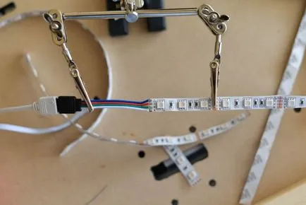 Ca de lipit cu LED-uri proces de eliminare progresivă bandă (Ulterior poate) Cum de a lipi procesul de panglică pe etape cu LED-uri