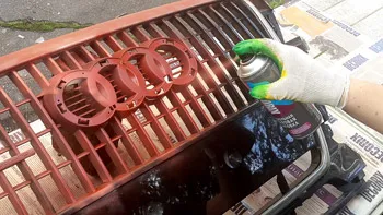 Cum să picteze o grila radiatorului a masinii cu mâinile (barele) Cum să picteze o grila radiatorului de masina cu mâinile lor