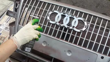Cum să picteze grila a radiatorului masina cu mâinile lor (grila vopsi) Cum să picteze o grila radiatorului de masina cu mâinile lor