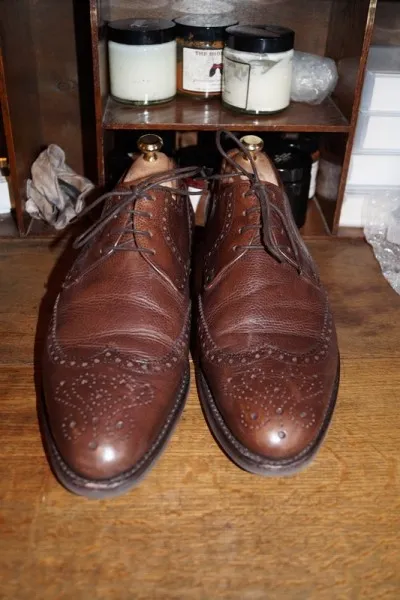 Cum să picteze pantofi vechi, pantofi de moda
