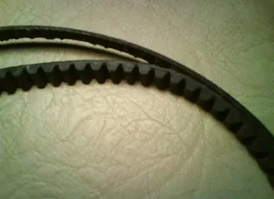 Cum se schimba cureaua pe o (schimbare curea scuter) scuter Cum se schimba cureaua pe un scuter