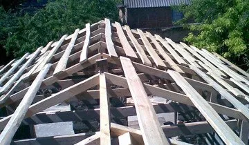 Cum de a construi un șopron la casa fara a cheltui prea mult timp și bani