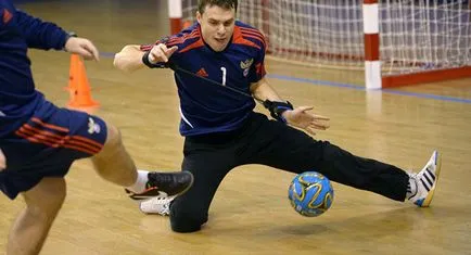 Cum se pregătesc la mini-fotbal