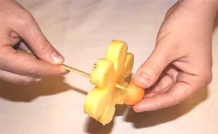 Cum sa faci un buchet de fructe Cum sa faci un buchet de fructe