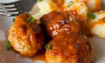Cum de a face sos pentru paste cu carne de pui și sos de smântână fiind fierte (do) Cum de a face sos pentru paste cu carne de pui și sos de smântână gătite