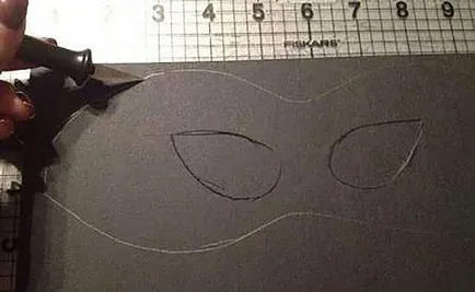 Cum sa faci o masca pisica - face cu mâinile lor