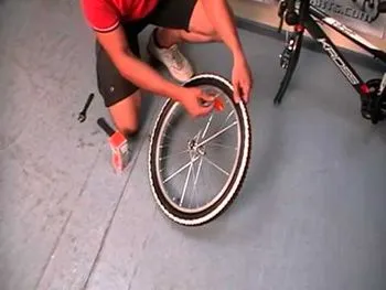 Cum se scoate roata de bicicleta 1 (demontarea roții de bicicletă) Cum se scoate roata de bicicleta 1
