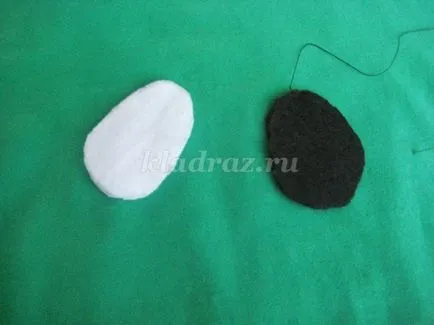 Cum să coase un fleece caine care are un model de lână câine