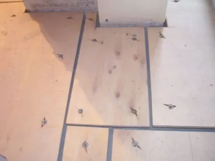 Cum să se stabilească laminat podea din lemn instrucțiuni de instalare video cu mâinile lor, dacă este posibil să se pună (lemn) Cum să se stabilească laminat podea din lemn instrucțiuni de instalare video cu mâinile lor, dacă este posibil să se pună